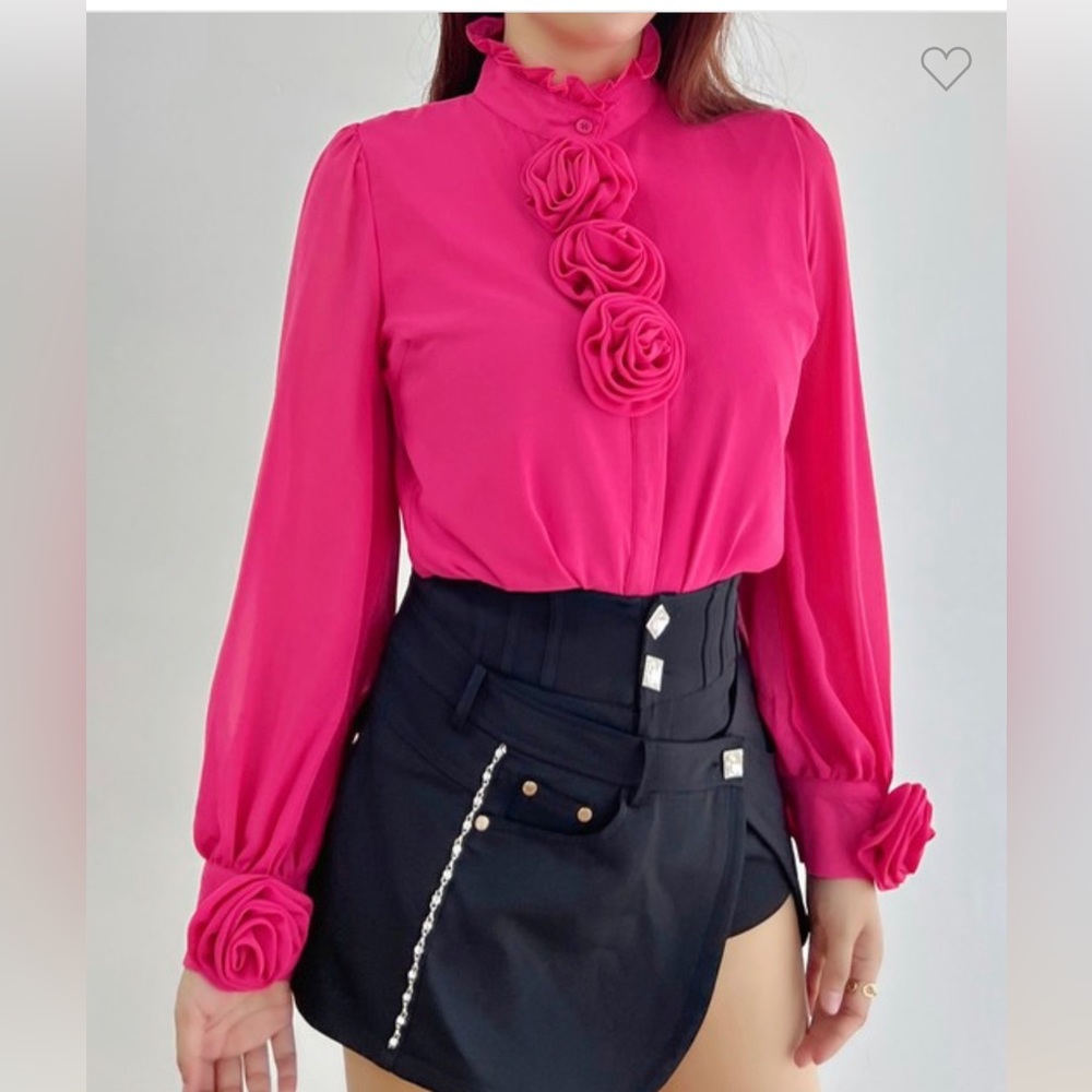 50. Rosa 3D Flower Button Down in Pink